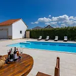 度假居 Mp Luxury With Swimming Pool