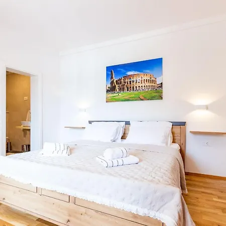 Сasa de vacaciones Mp Luxury With Swimming Pool Zadar