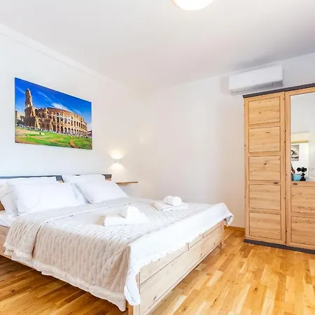 Holiday home Mp Luxury With Swimming Pool