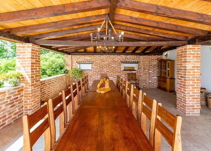 Дом отдыха Mp Luxury With Swimming Pool