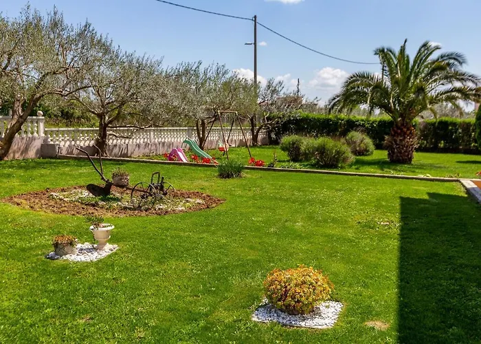 Mp Luxury With Swimming Pool Дом отдыха *